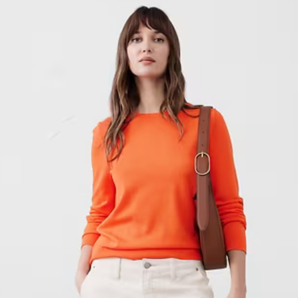Banana Republic Factory Women’s Bright Orange Crew-Neck Sweater